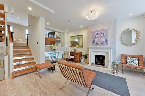 undefined, Chapman Square, Wimbledon Common, London, SW19