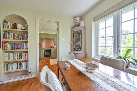 55 Selhurst Close, London, SW19 6AY