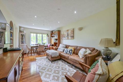 55 Selhurst Close, London, SW19 6AY