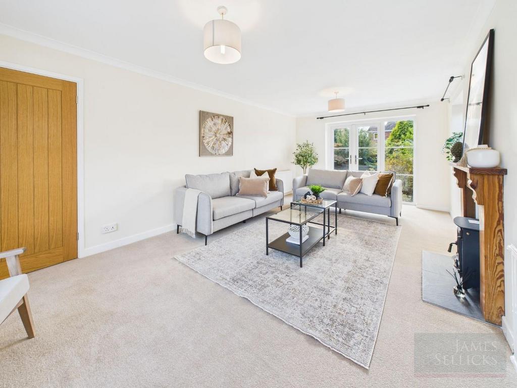 Through sitting room