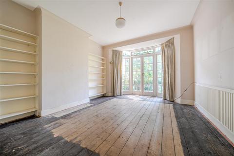 5 bedroom semi-detached house for sale, Cyprus Gardens, London N3