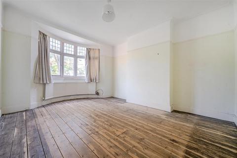 5 bedroom semi-detached house for sale, Cyprus Gardens, London N3