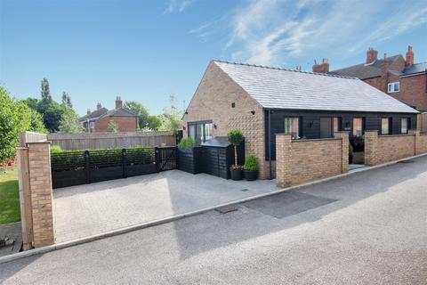 2 bedroom detached bungalow for sale, The Riverbank, Louth LN11