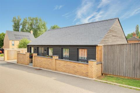 2 bedroom detached bungalow for sale, The Riverbank, Louth LN11