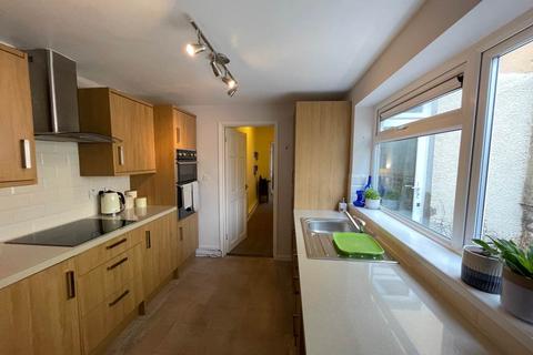 2 bedroom flat to rent, Palmer Street, Weston-super-Mare, North Somerset