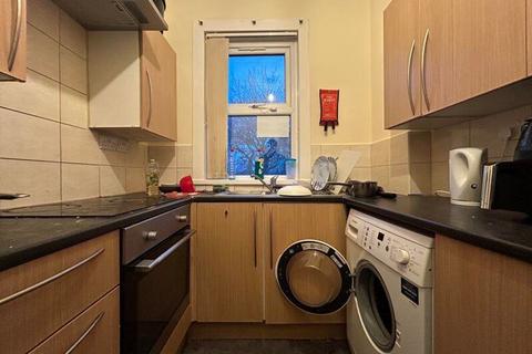 3 bedroom house to rent, 3A Mount Hooton Road, Nottingham NG7