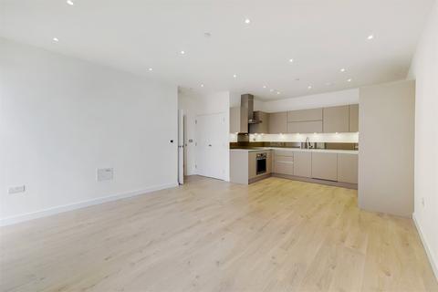 2 bedroom apartment to rent, at Folio London, Flat 33, Regatta House, , 21 Atlantis Avenue E16
