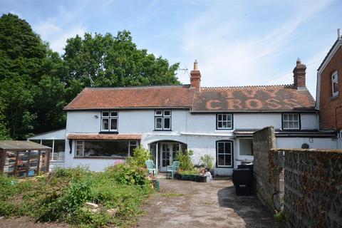 undefined, Ivy Cross, Shaftesbury