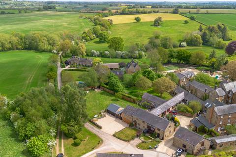 4 bedroom barn conversion for sale, Banbury OX15