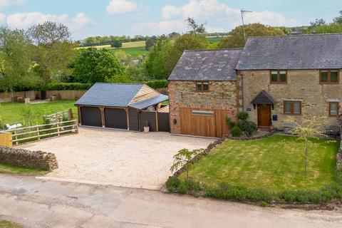 4 bedroom barn conversion for sale, Banbury OX15