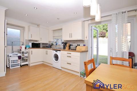 3 bedroom semi-detached house for sale, West Bank Street, Widnes, WA8