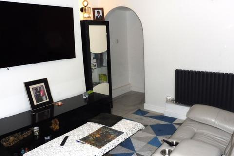 Poplar Avenue, Goldthorpe S63