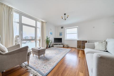 2 bedroom apartment for sale, Arethusa House, Gunwharf Quays, Portsmouth