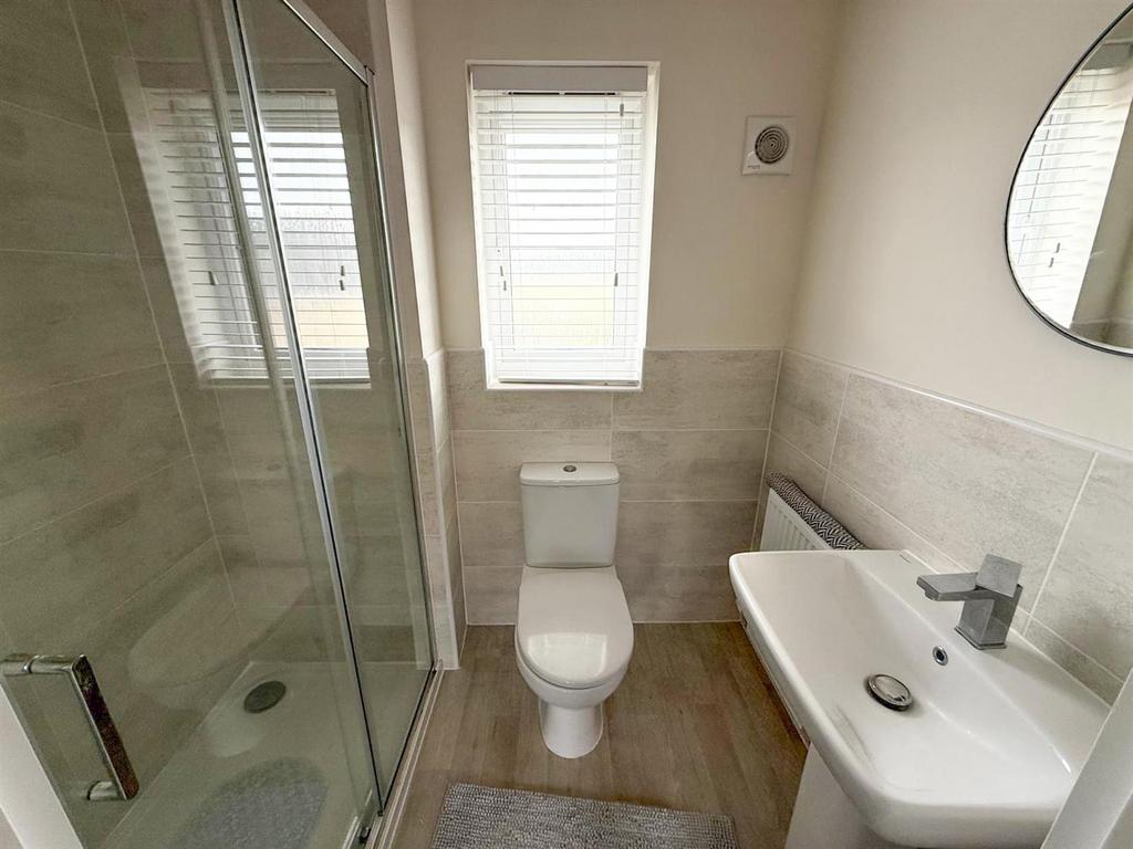 3 bed detached property, Silsden