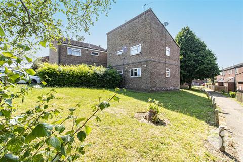 53 Bourne Close, Basildon, SS15 6DG