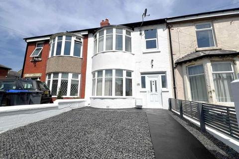 16 Norcliffe Road, Bispham, Blackpool, FY2 9AW
