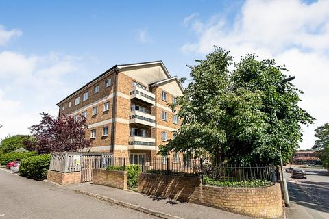 3 bedroom apartment to rent, Branagh Court, Reading, RG30