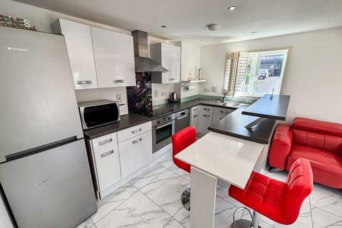 3 bedroom apartment to rent, Branagh Court, Reading, RG30
