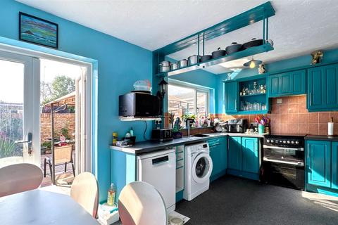 undefined, Tay Close, Farnborough