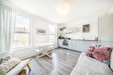 Bottom Flat, 7 Briscoe Road, London, SW19 2AH
