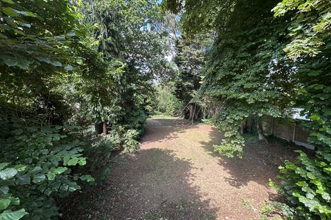 undefined, Station Road, Kings Langley WD4