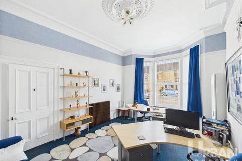 6 bedroom house for sale, Westcott Street, Hull