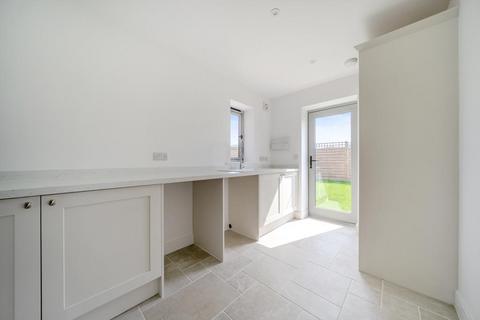 4 bedroom detached house for sale, Broome, SY7 0NX SY7