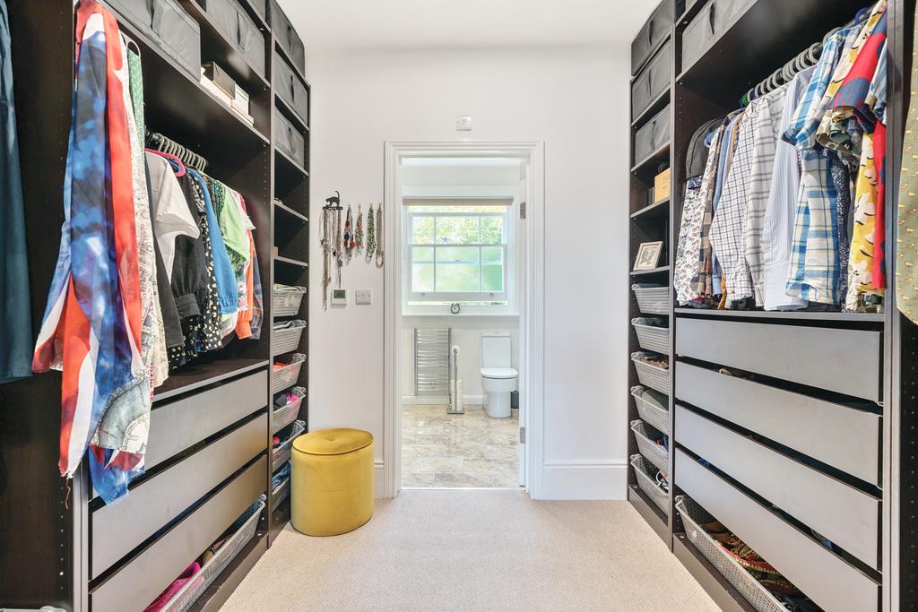 Walk-through Wardrobe