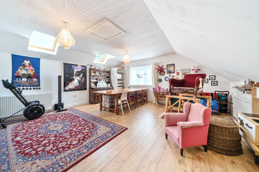 Annexe: Living / Games Room