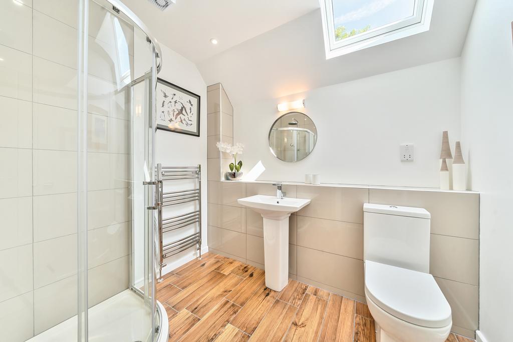 Annexe: Shower Room