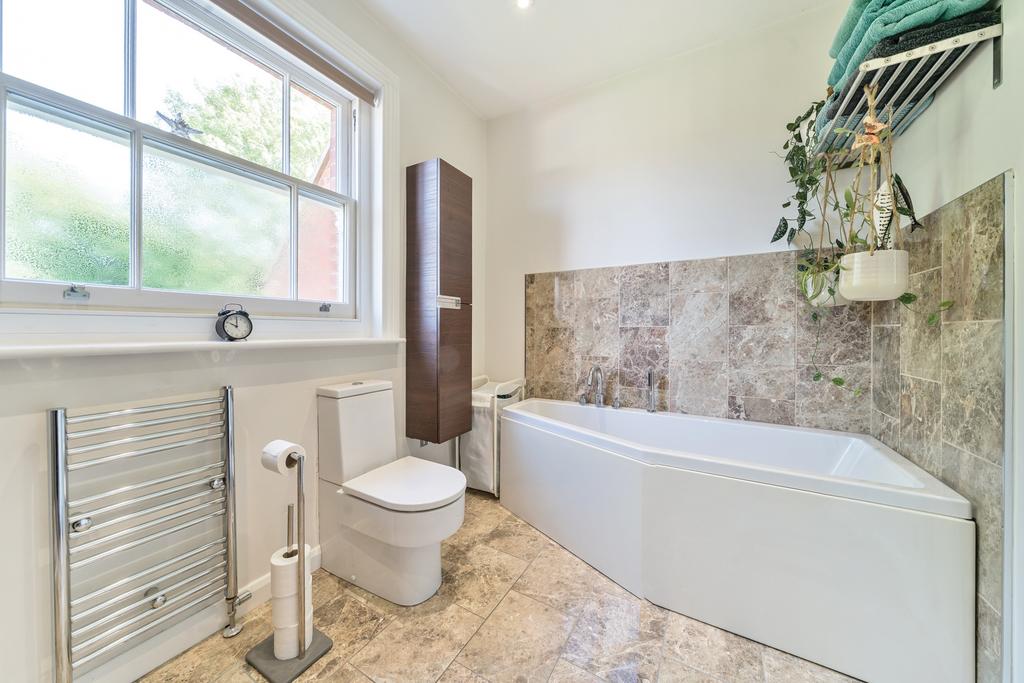 Ensuite Bathroom