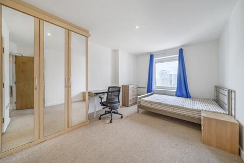 2 bedroom apartment for sale, The Quays, Salford, Greater Manchester