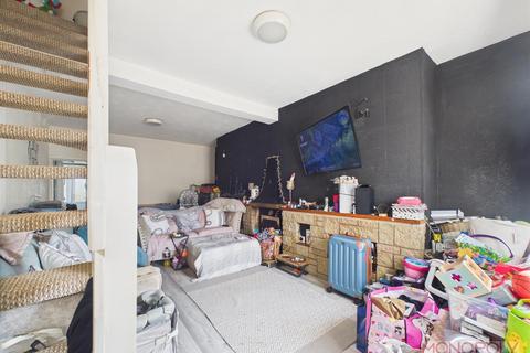 2 Beeston View, Brynteg, Wrexham, LL11 6AD