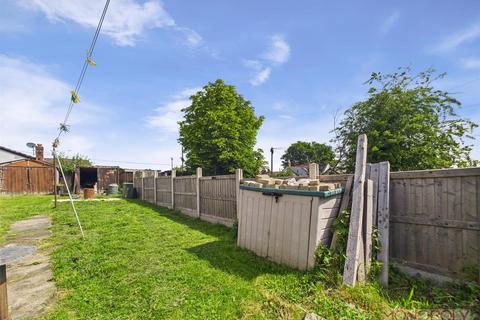 2 Beeston View, Brynteg, Wrexham, LL11 6AD