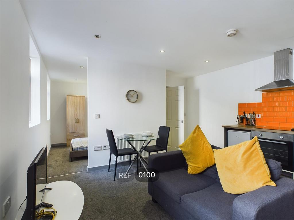 Kitchen &amp; Living area