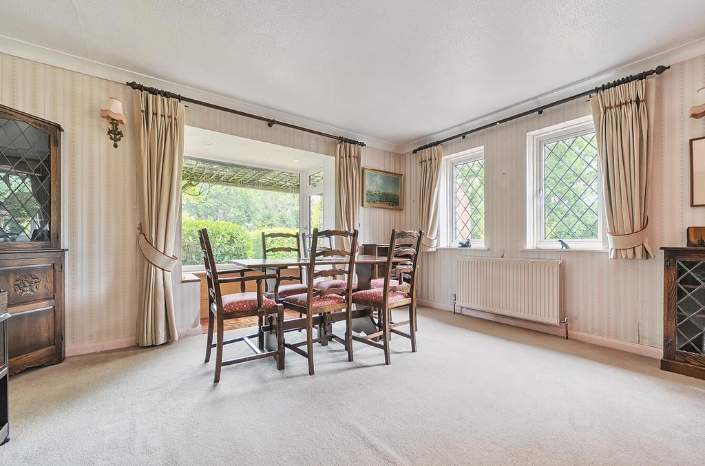 1309972-5-684aaa7...