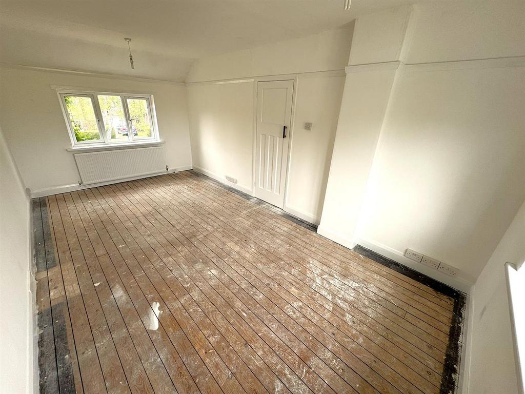 Thumbnail image4 (2).jpg