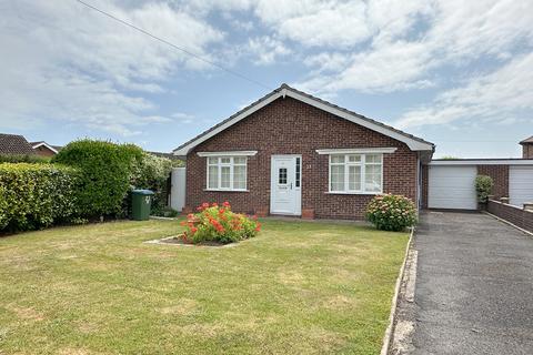 2 bedroom detached bungalow for sale, Ledra Drive, Pagham, Bognor Regis, West Sussex PO21
