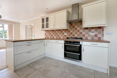 2 bedroom detached bungalow for sale, Ledra Drive, Pagham, Bognor Regis, West Sussex PO21