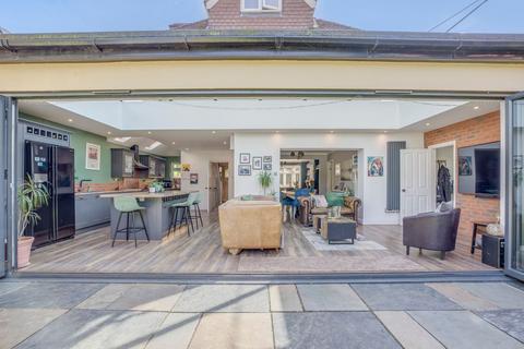 4 bedroom detached house for sale, Marlow Road, Bourne End, SL8