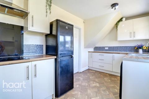 128 Broadway, Dunscroft, Doncaster, DN7 4HD