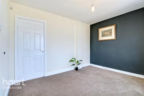 128 Broadway, Dunscroft, Doncaster, DN7 4HD