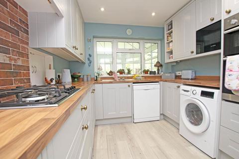 3 bedroom end of terrace house for sale, Chesterfield Gardens, Eastbourne, BN20 7NJ