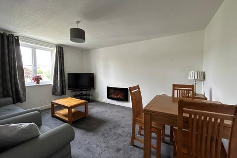 2 bedroom flat for sale, Yateholm Drive, Bradford, West Yorkshire, BD6