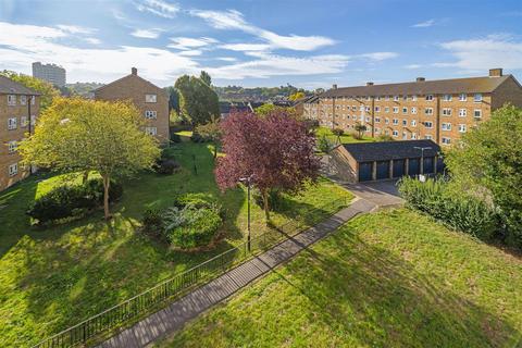 2 bedroom flat to rent, Violette Szabo House, Hamilton Road, West Norwood, SE27