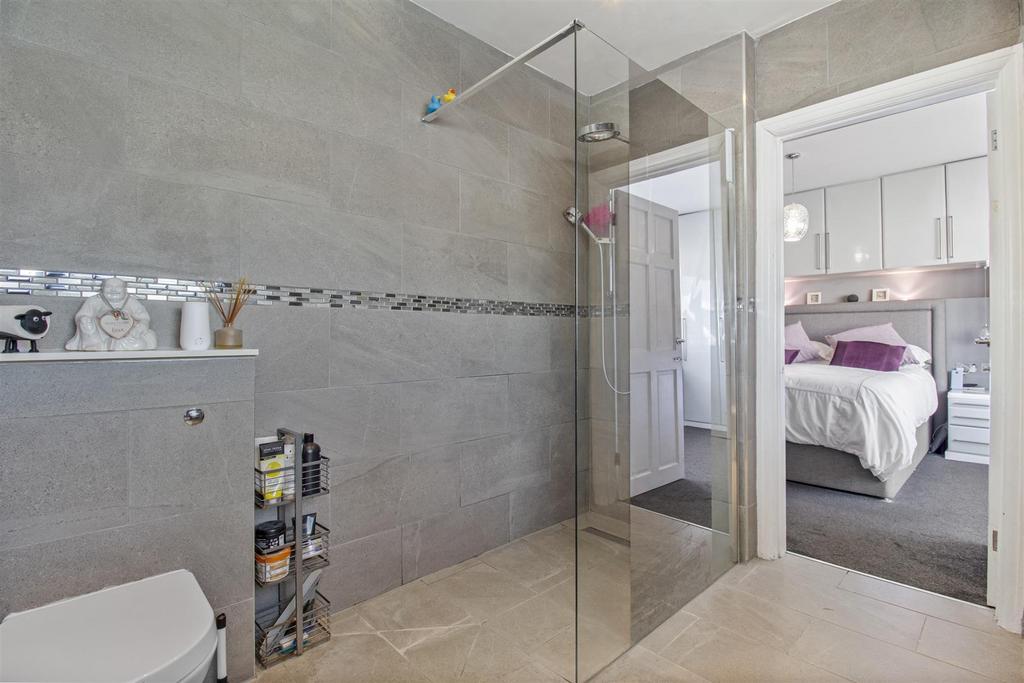 Southways Avenue 8 012.JPG