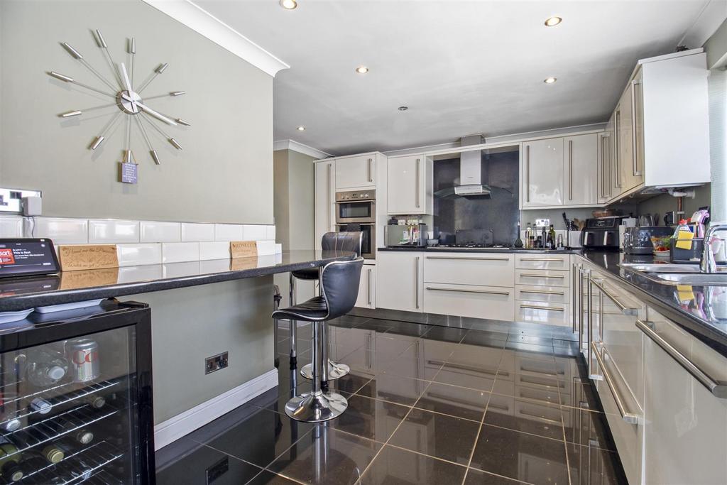Southways Avenue 8 014.JPG