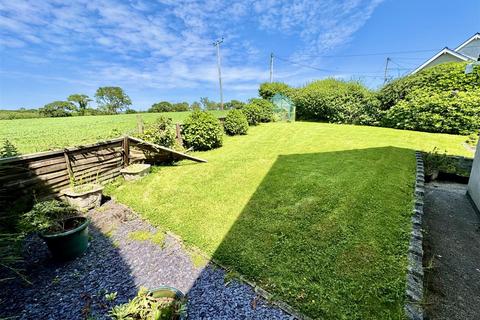 undefined, Chwilog, Pwllheli