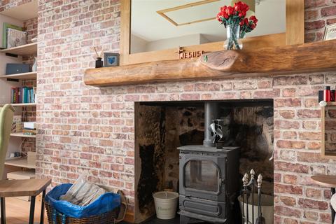 2 bedroom cottage for sale, Dunbog, Newburgh