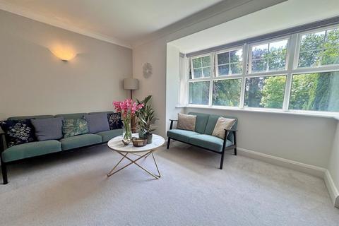 2 bedroom flat to rent, Westbourne
